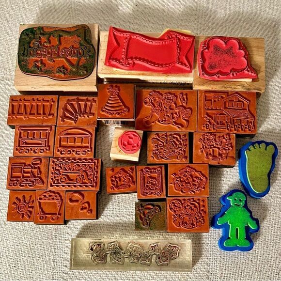 Vintage 26 Piece LOT of WOOD MOUNT RUBBER STAMPS Mixed New And Used Trains/Bears - Picture 3 of 3